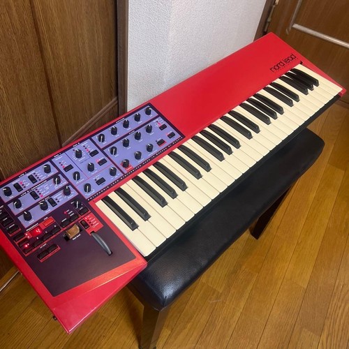 Clavia nord lead virtual - lead,