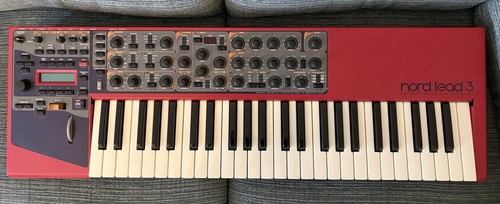 Clavia nord lead - lead, performance